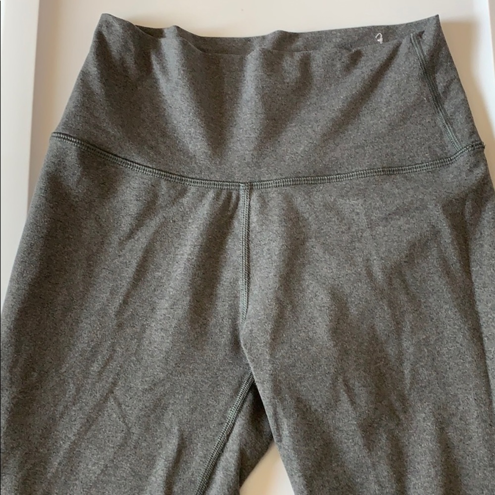 Aerie mid/high rise leggings * worn max 4 times*